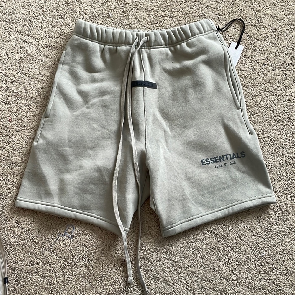 Essentials Fear Of God sweatshorts